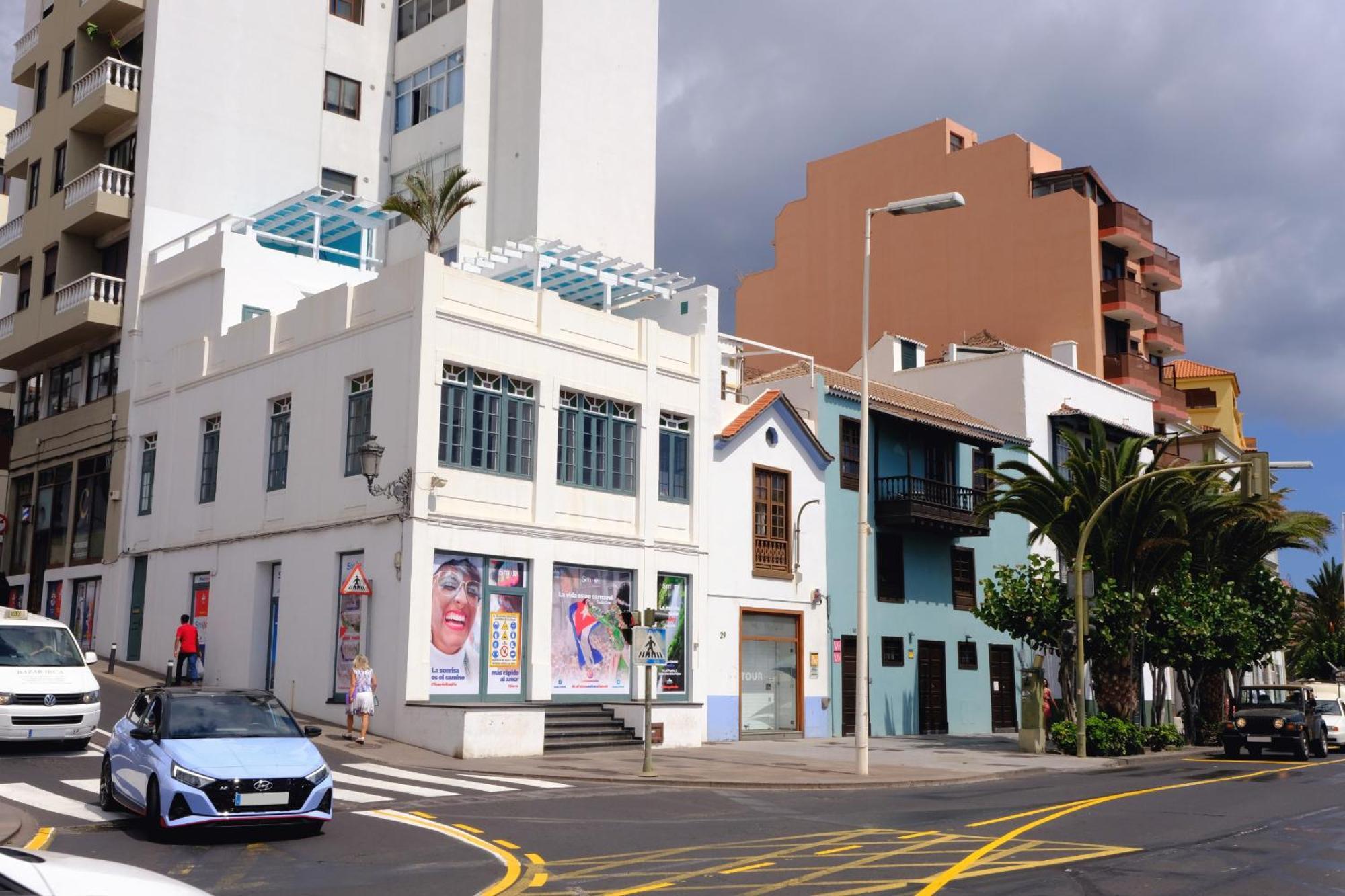 Rooftop Dreamhouse - 3Br With Seaviews 산타크루즈데라팔마 외부 사진