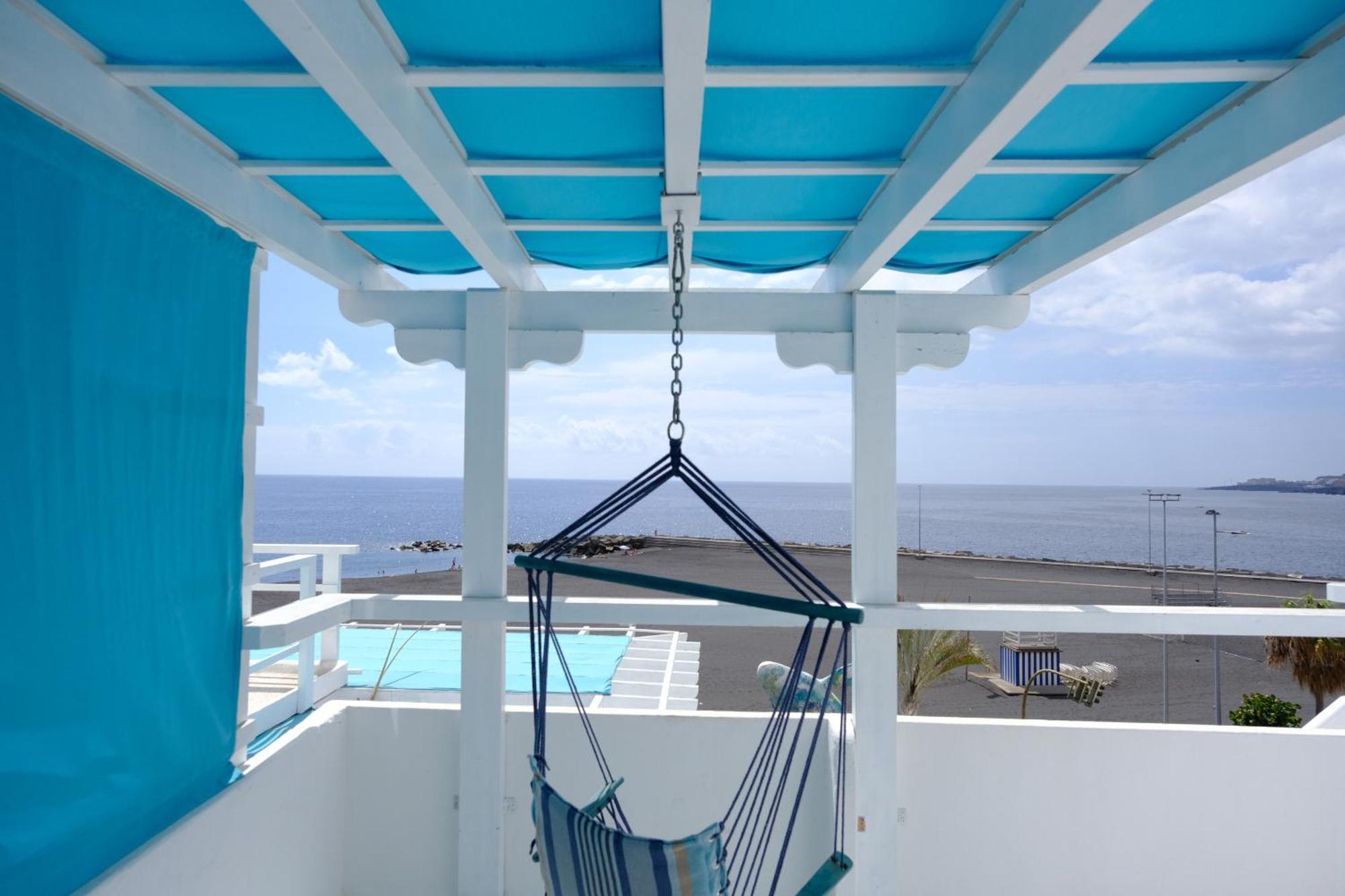 Rooftop Dreamhouse - 3Br With Seaviews 산타크루즈데라팔마 외부 사진